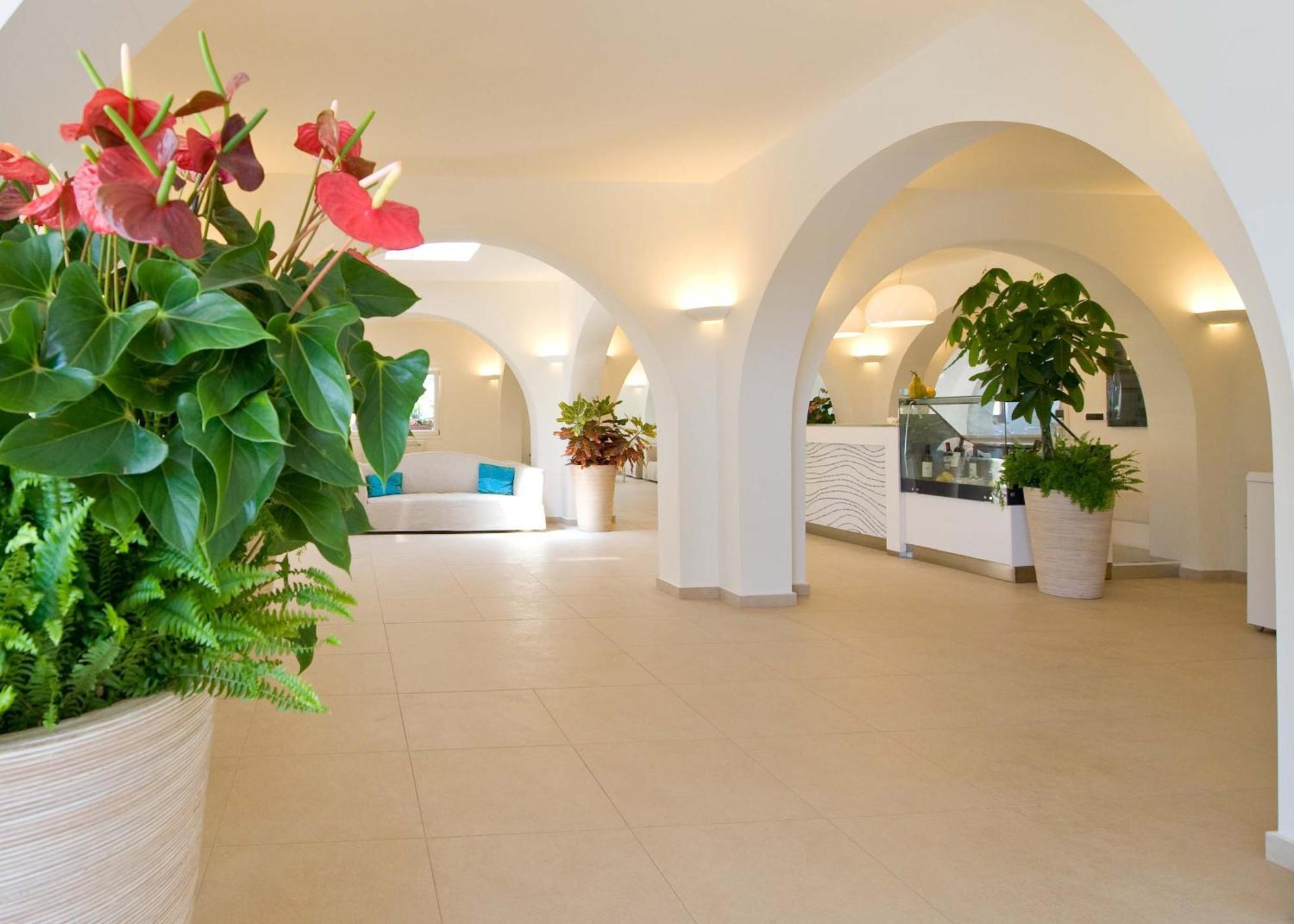 סטינטינו Hotel Cala Reale מראה חיצוני תמונה